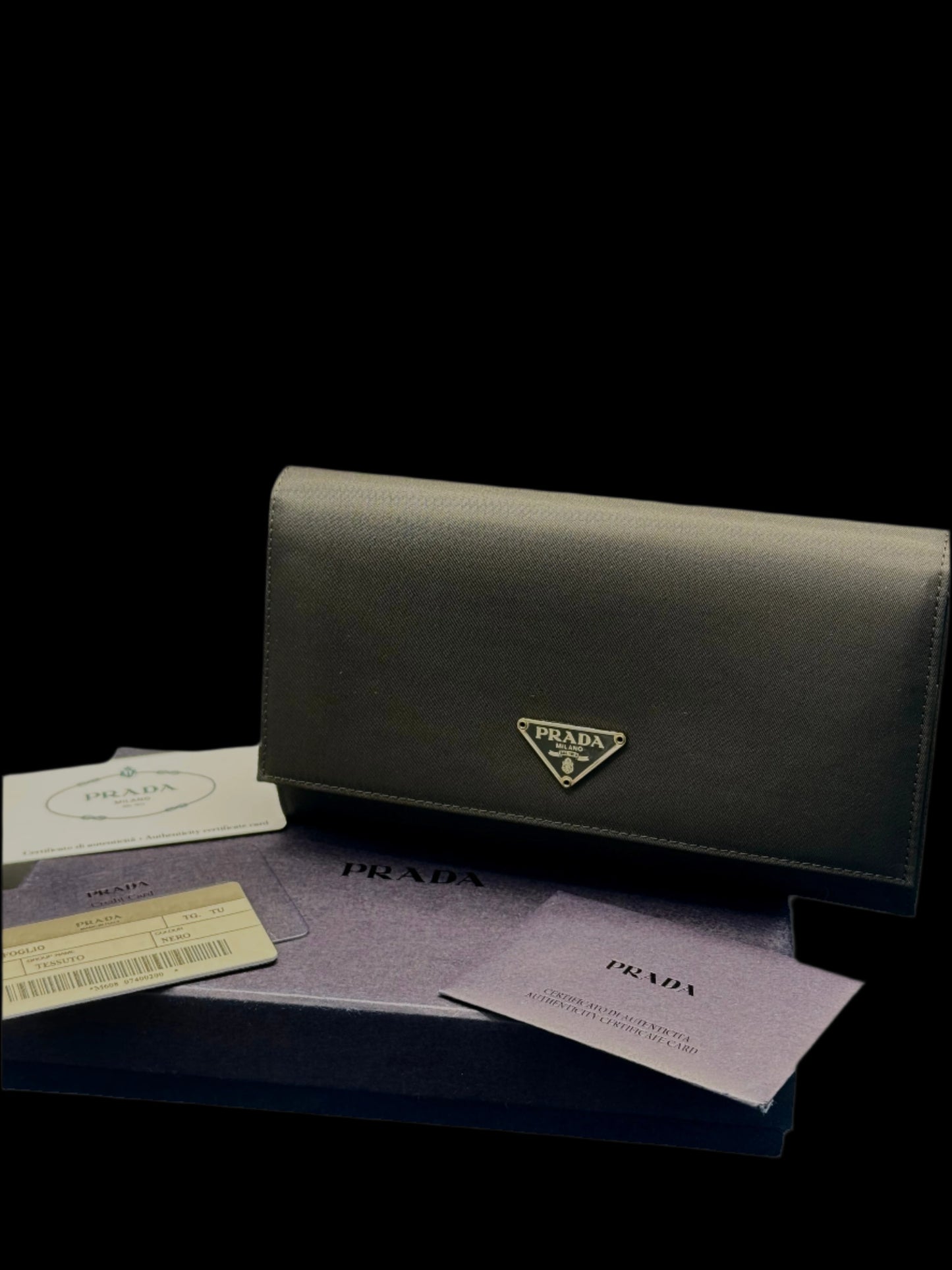 Prada Portafoglio Tessuto Nylon Flap Wallet M608