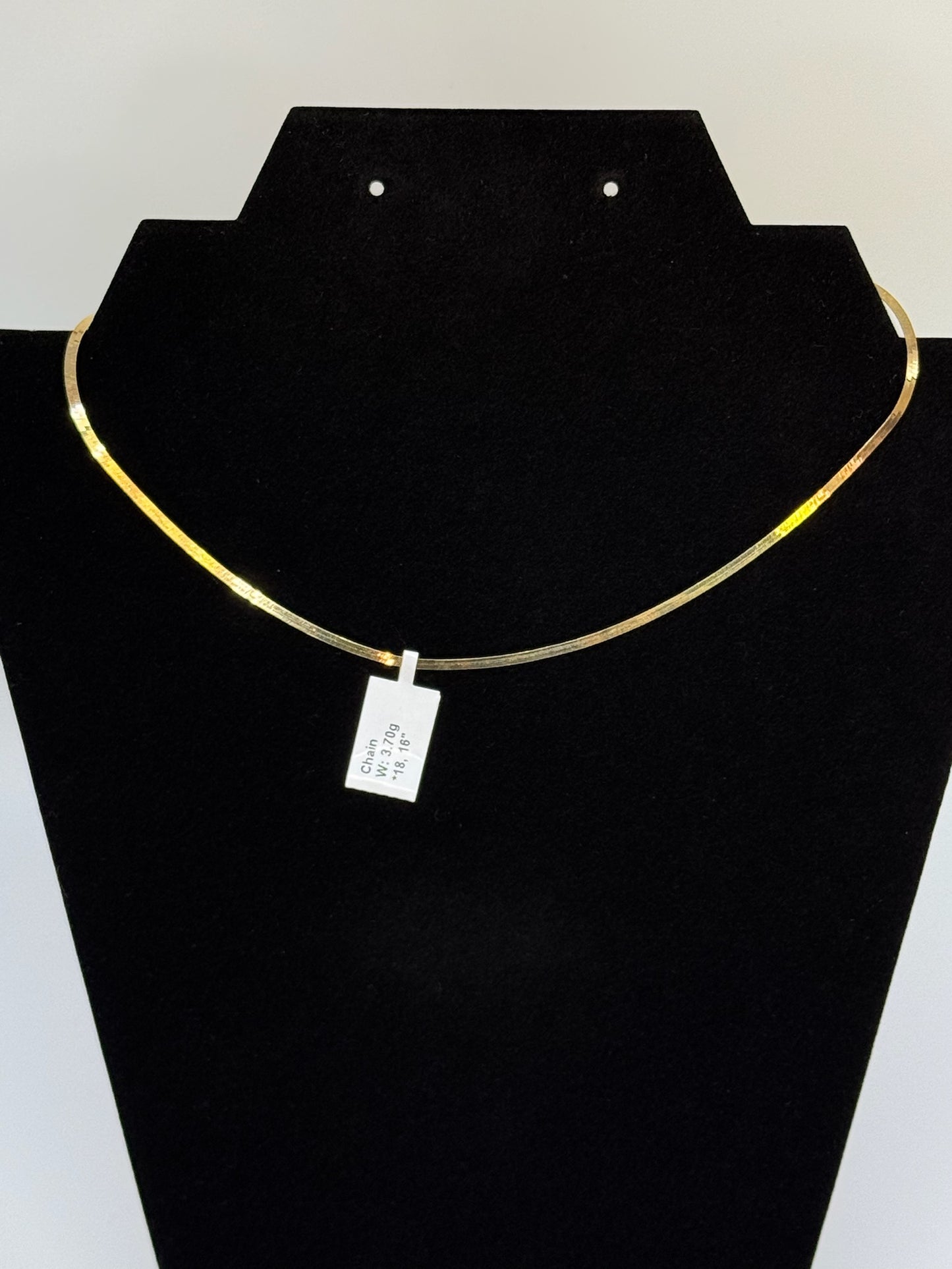 Jade Necklace 18k Yellow Gold 16 inches